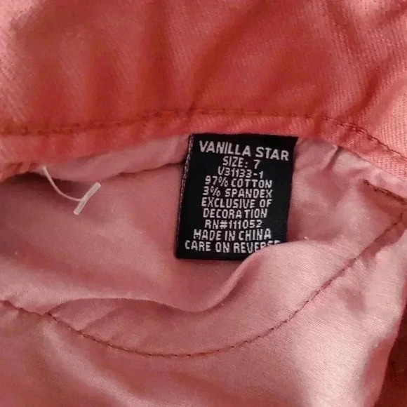 Mid-rise shorts - Picture 4 of 8